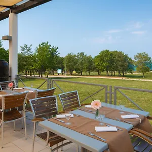  Luxusní stan Park Glamping
